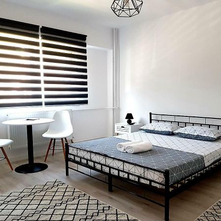 Apartamento Alesia Oradea Exterior foto